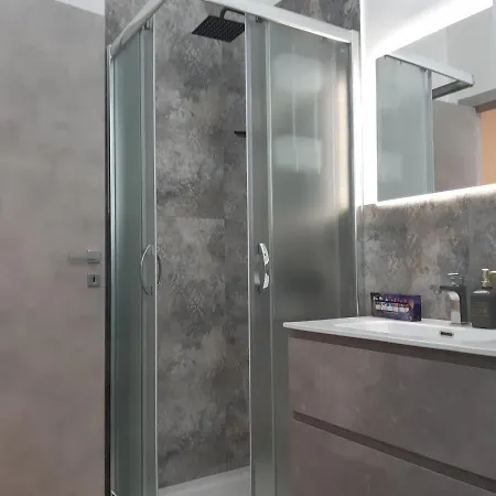 بيت للعطل Piazza Mazzini ليتشي